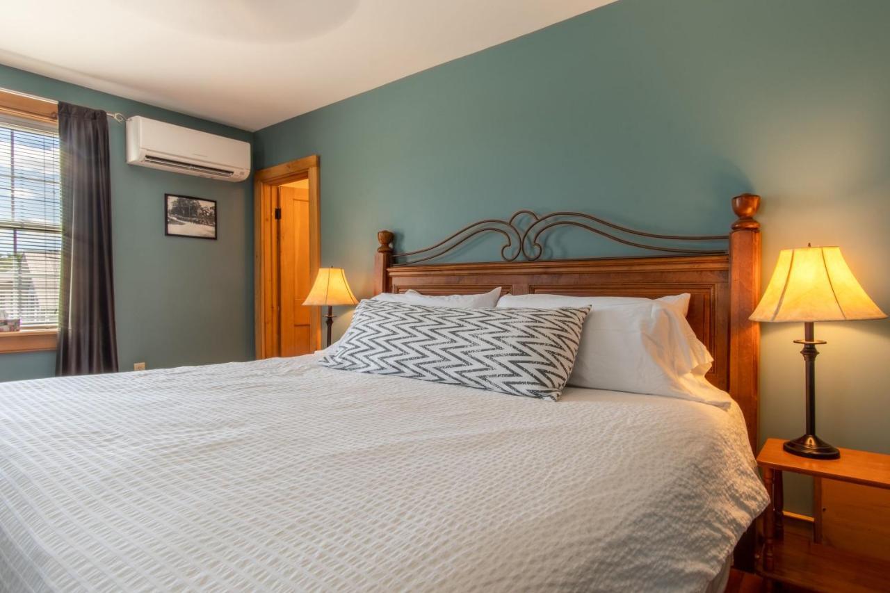 Emilyville Inn Campbellford 외부 사진